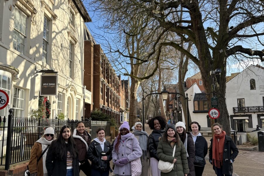 group of girls from Girls Who Walk Leic